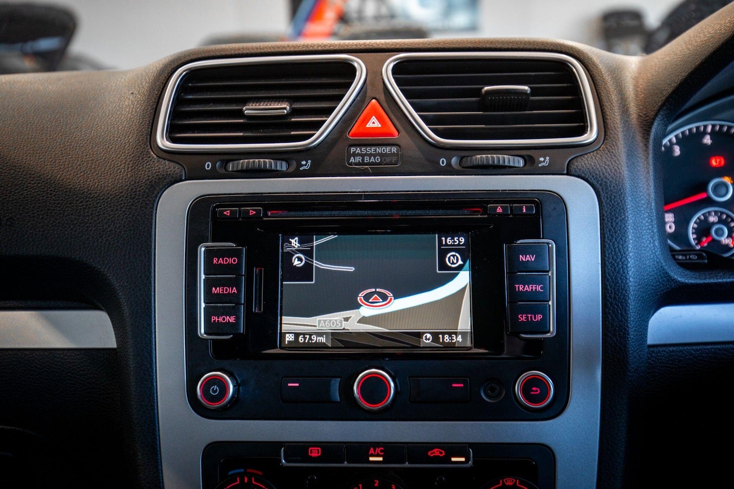 Used Volkswagen Scirocco 2013 for sale - 77957549: Photo 25