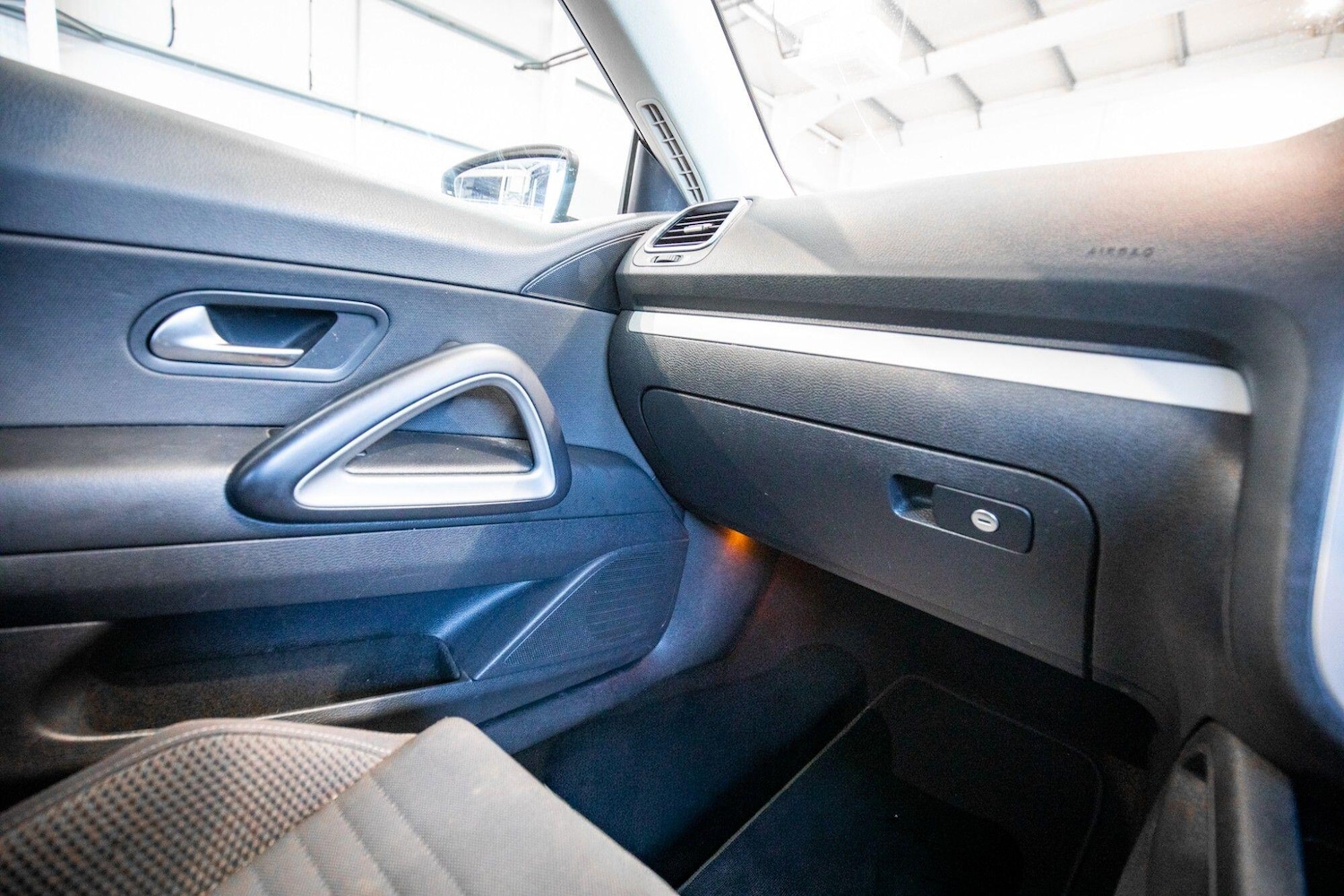 Used Volkswagen Scirocco 2013 for sale - 77957549: Photo 29