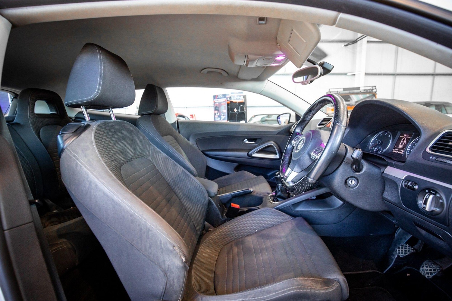 Used Volkswagen Scirocco 2013 for sale - 77957549: Photo 3