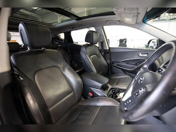 Used Hyundai Santa Fe 2016 for sale - 76825015: Photo