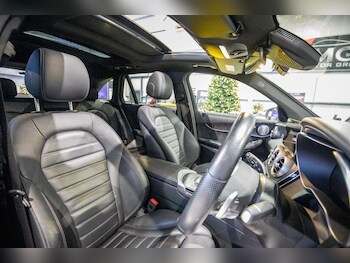 Used Mercedes-Benz GLC 2020 for sale - 76824901: Photo