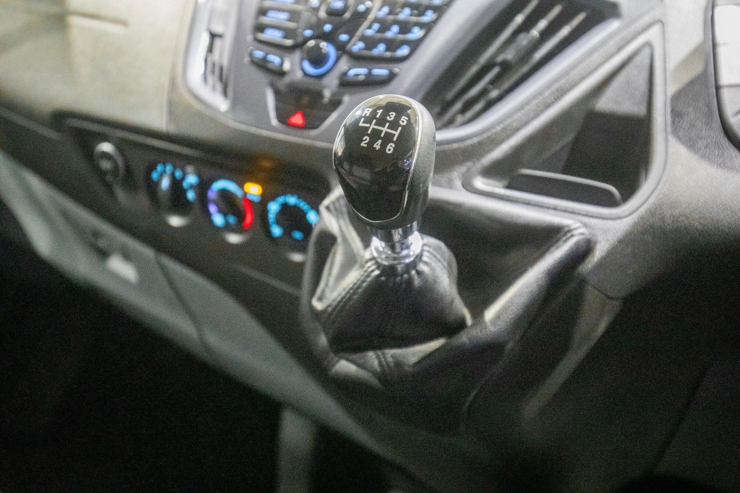 Used Ford Transit Custom 2017 for sale - 77352090: Photo 28