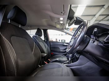Used Ford Fiesta 2018 for sale - 79708500: Photo