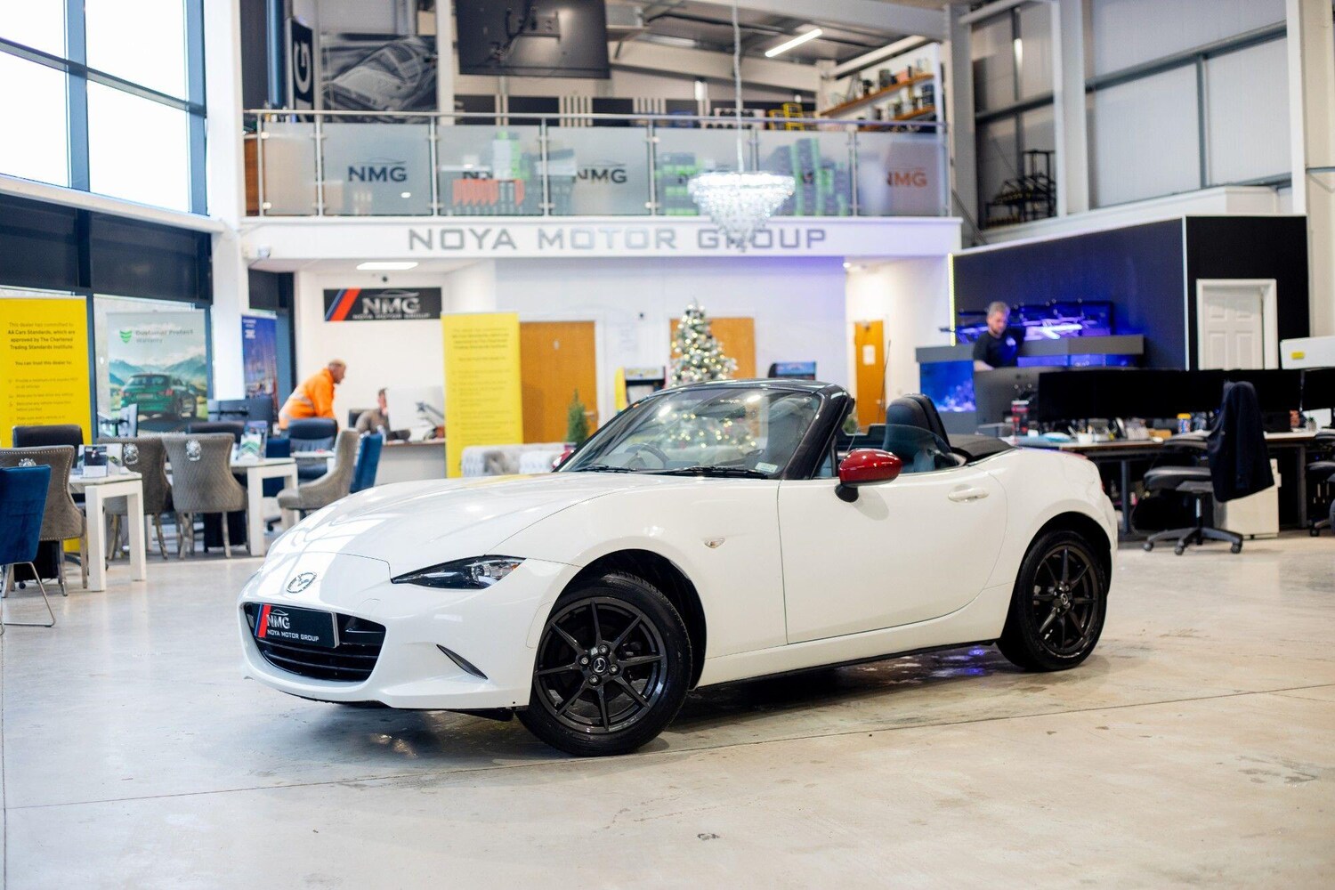 Used Mazda MX-5 2017 for sale - 76823610: Photo 2