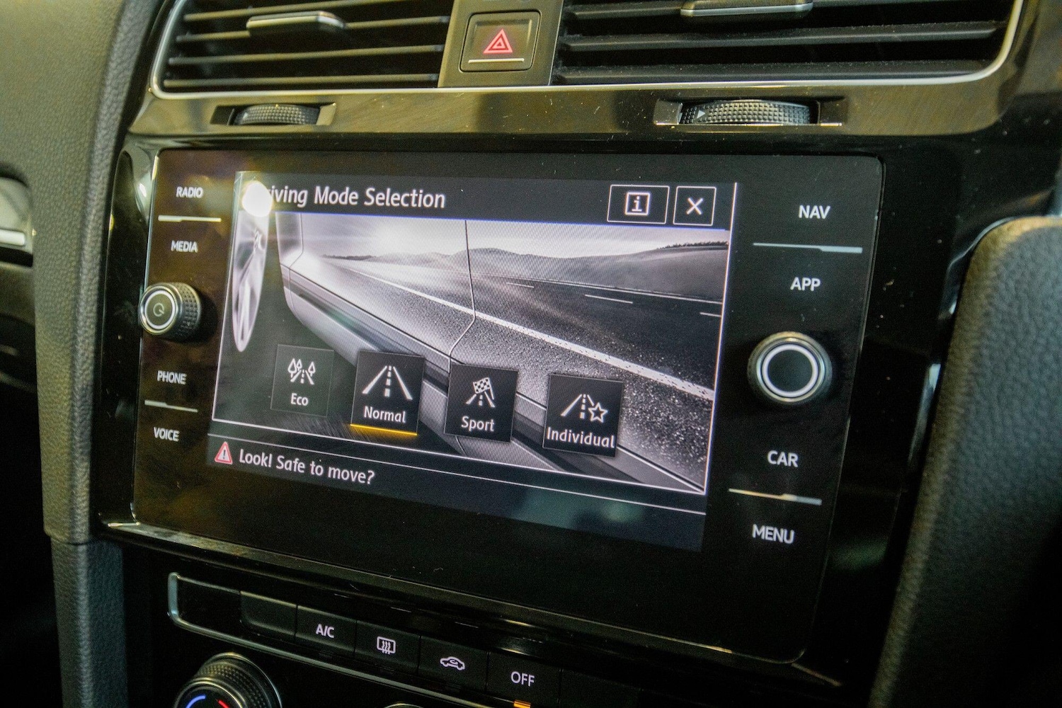 Used Volkswagen Golf for sale - 76825226: Photo 27