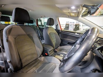 Used Volkswagen Golf 2018 for sale - 76825226: Photo