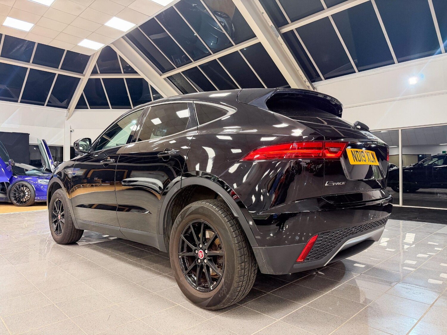Used Jaguar E-Pace 2019 for sale - 77081537: Photo 9