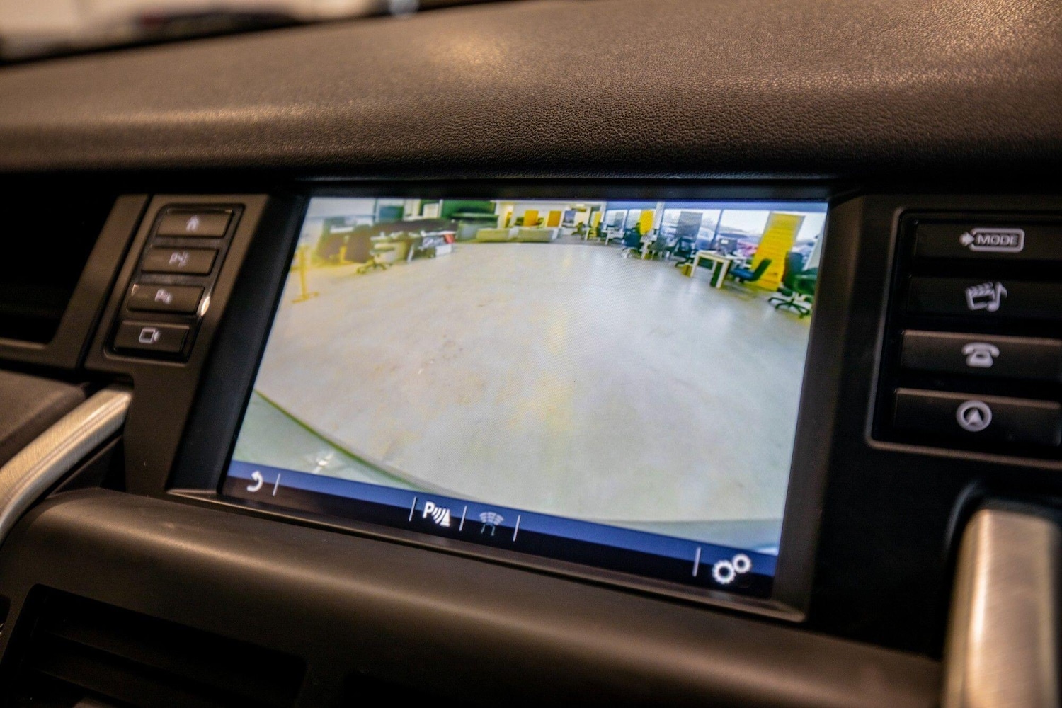 Used Land Rover Discovery Sport 2015 for sale - 77598500: Photo 27