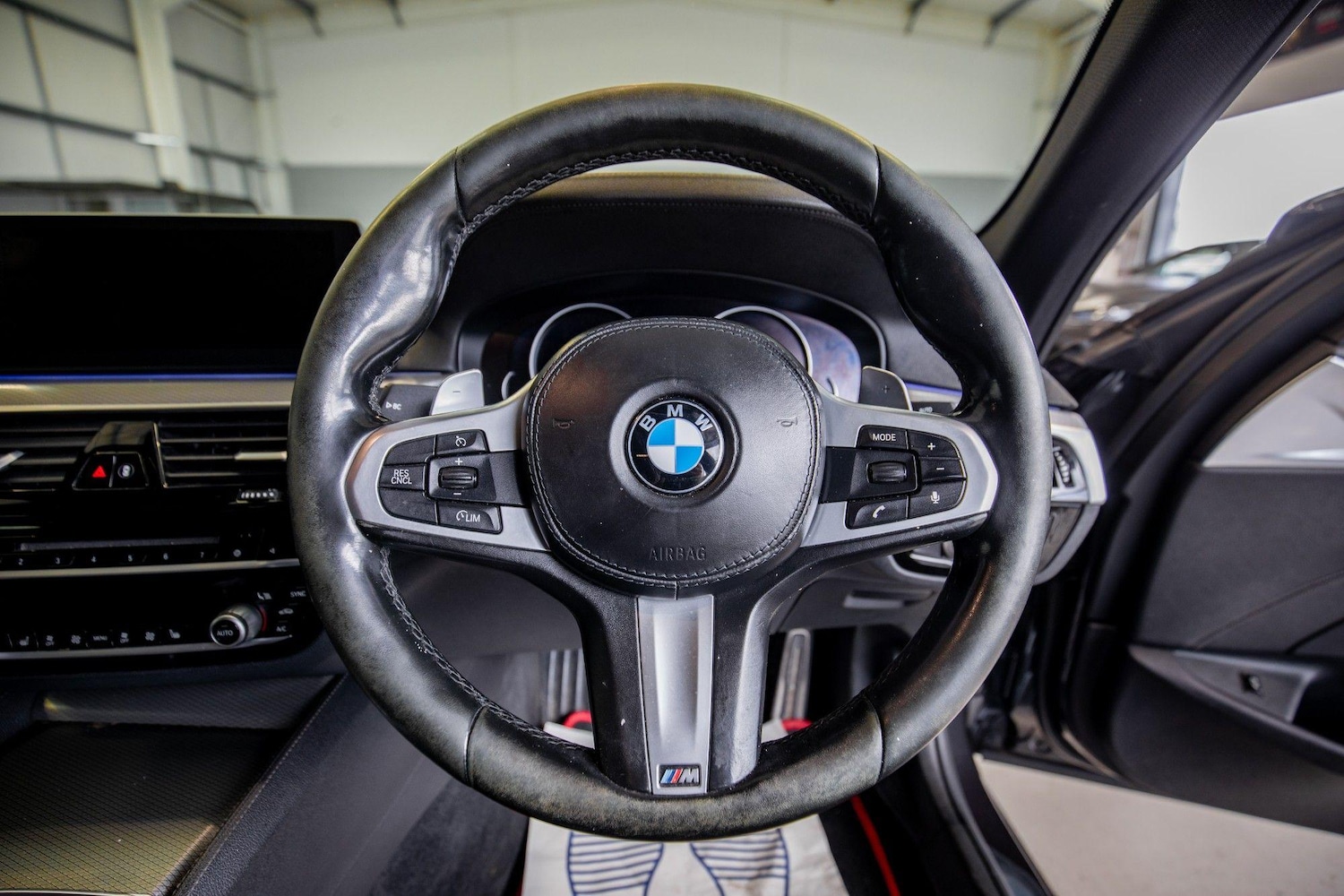 Used BMW 5 Series 2017 for sale - 76953488: Photo 19