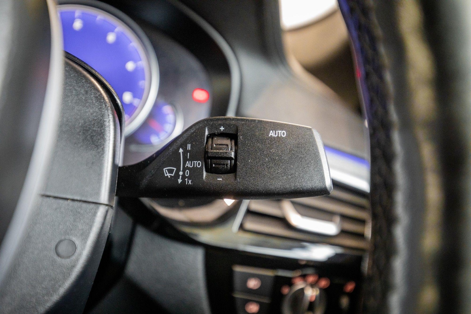 Used BMW 5 Series 2017 for sale - 76953488: Photo 23