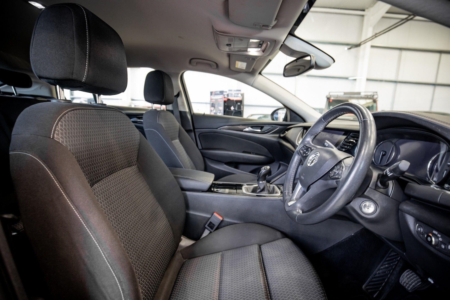 Used Vauxhall Insignia 2022 for sale - 77982581: Photo 3