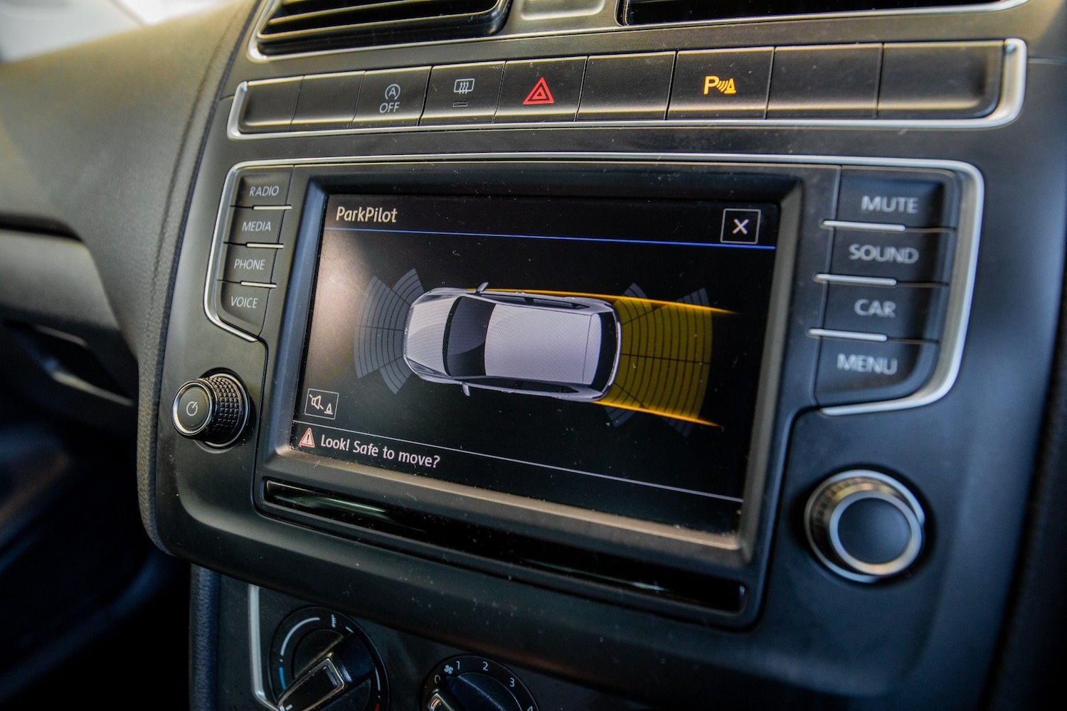 Used Volkswagen Polo 2017 for sale - 76823998: Photo 28