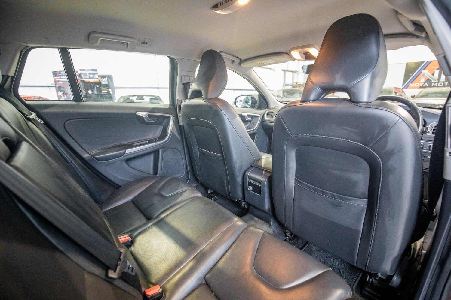 Used Volvo V60 Cross Country for sale - 77882674: Photo 14