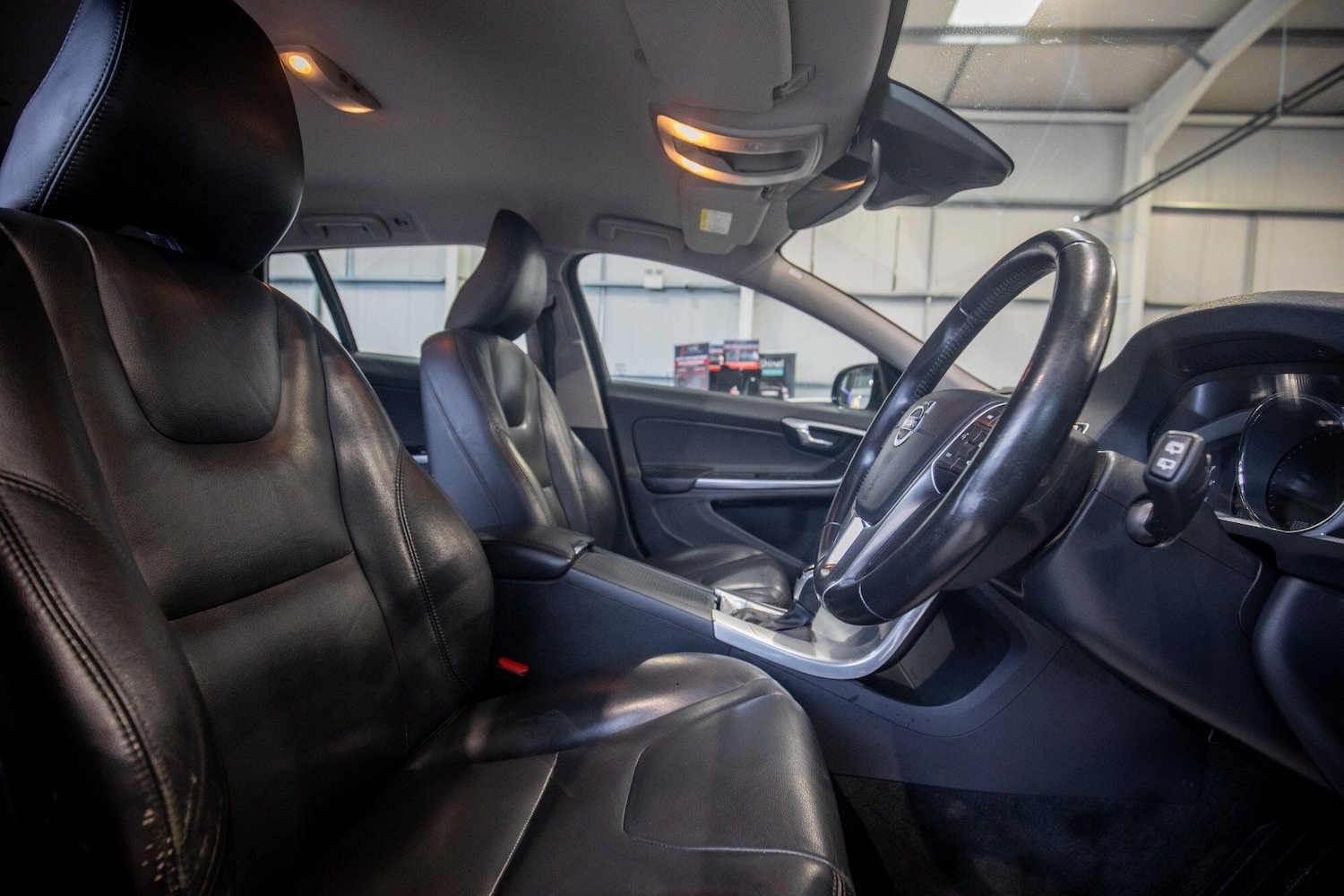 Used Volvo V60 Cross Country for sale - 77882674: Photo 17