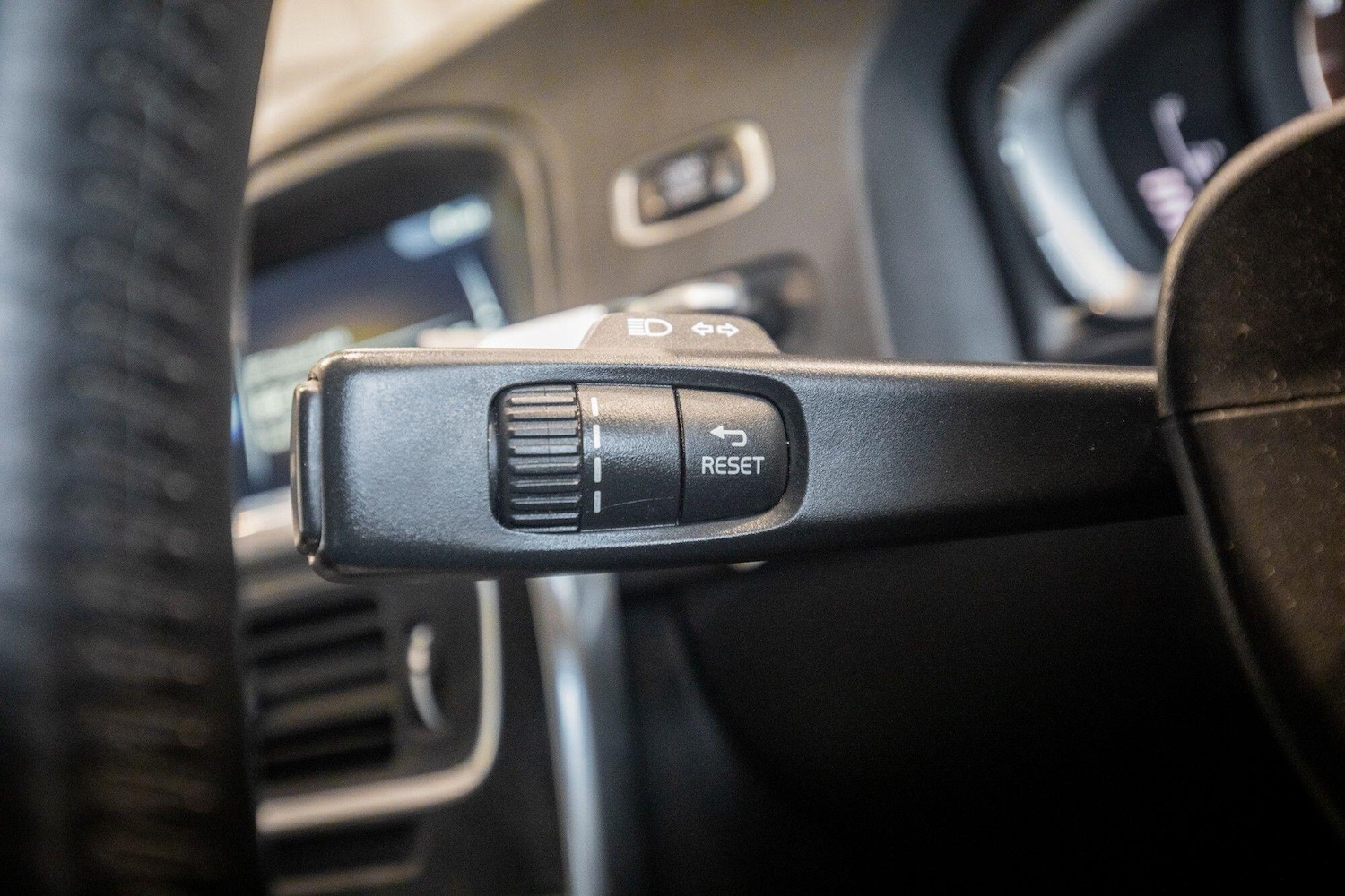 Used Volvo V60 Cross Country for sale - 77882674: Photo 24