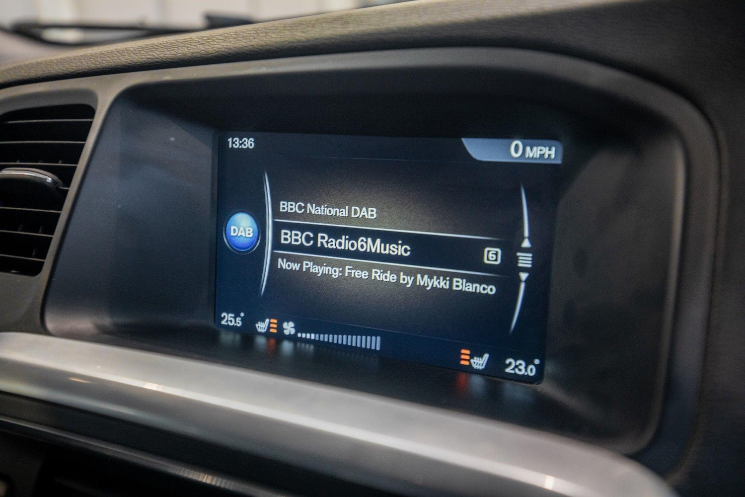 Used Volvo V60 Cross Country for sale - 77882674: Photo 25