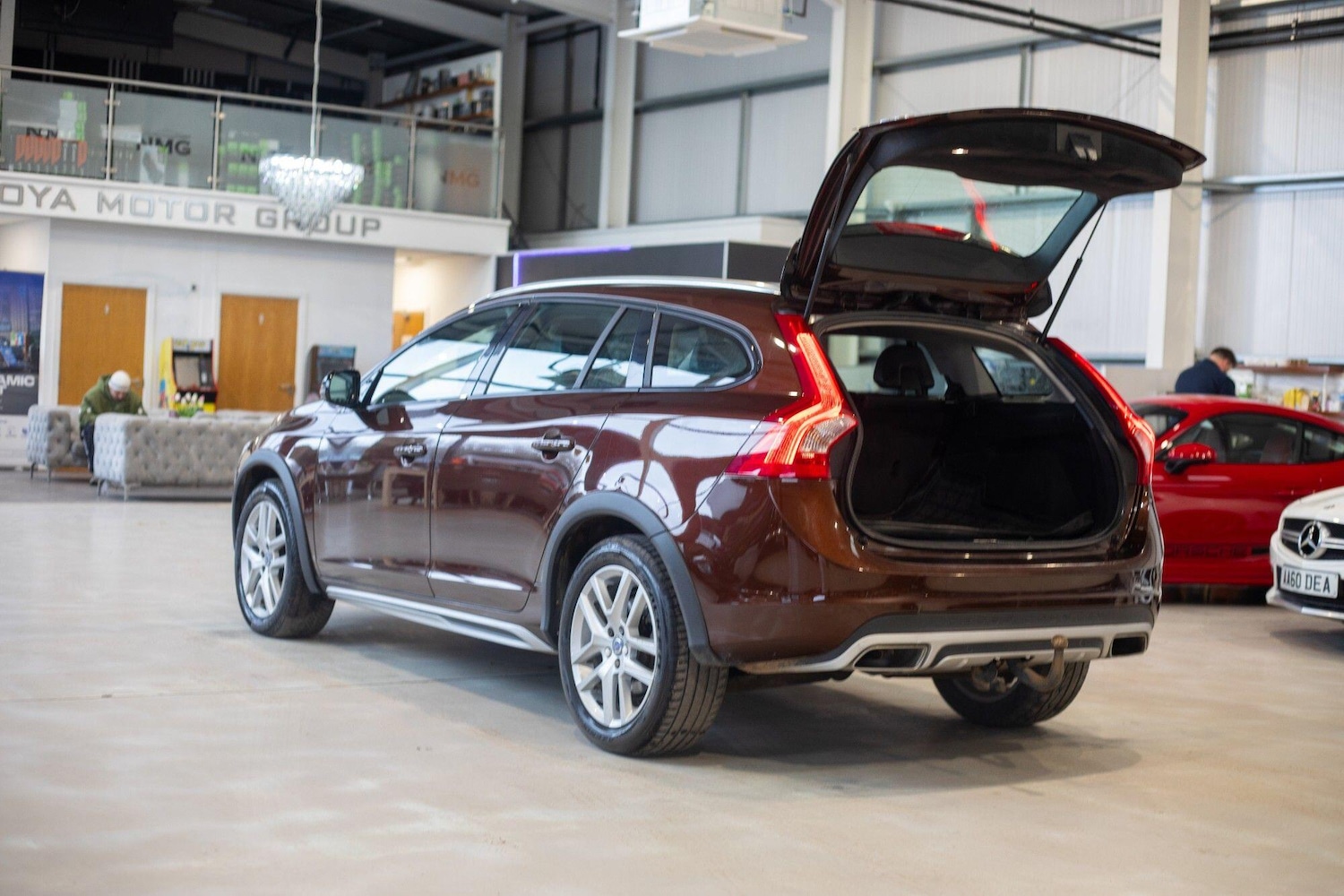 Used Volvo V60 Cross Country for sale - 77882674: Photo 38