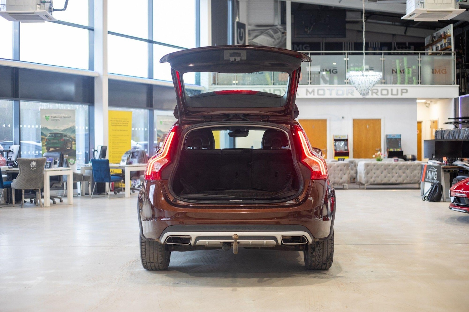 Used Volvo V60 Cross Country for sale - 77882674: Photo 39