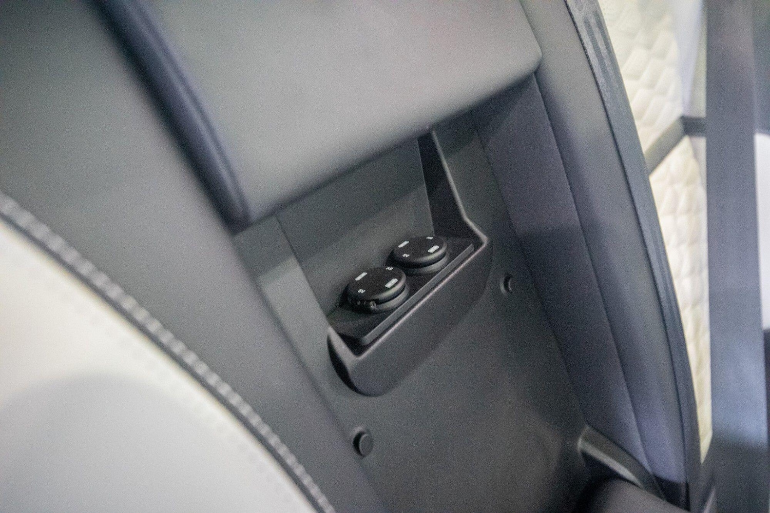 Used Land Rover Range Rover Velar for sale - 76825117: Photo 15