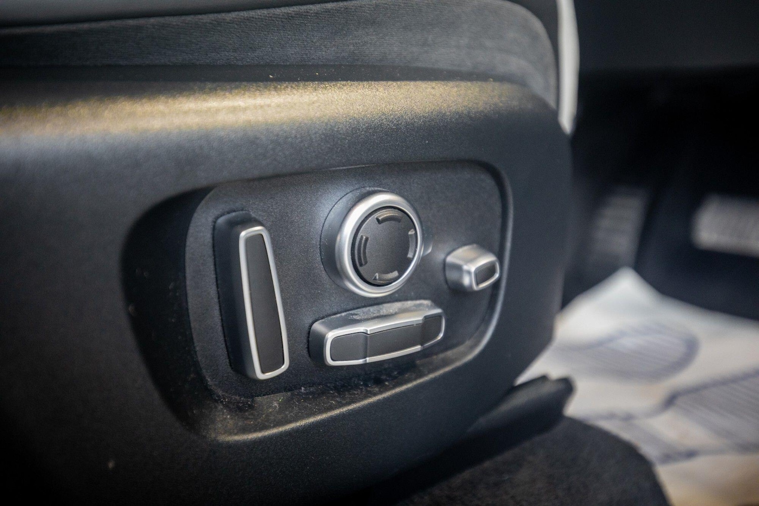 Used Land Rover Range Rover Velar for sale - 76825117: Photo 21