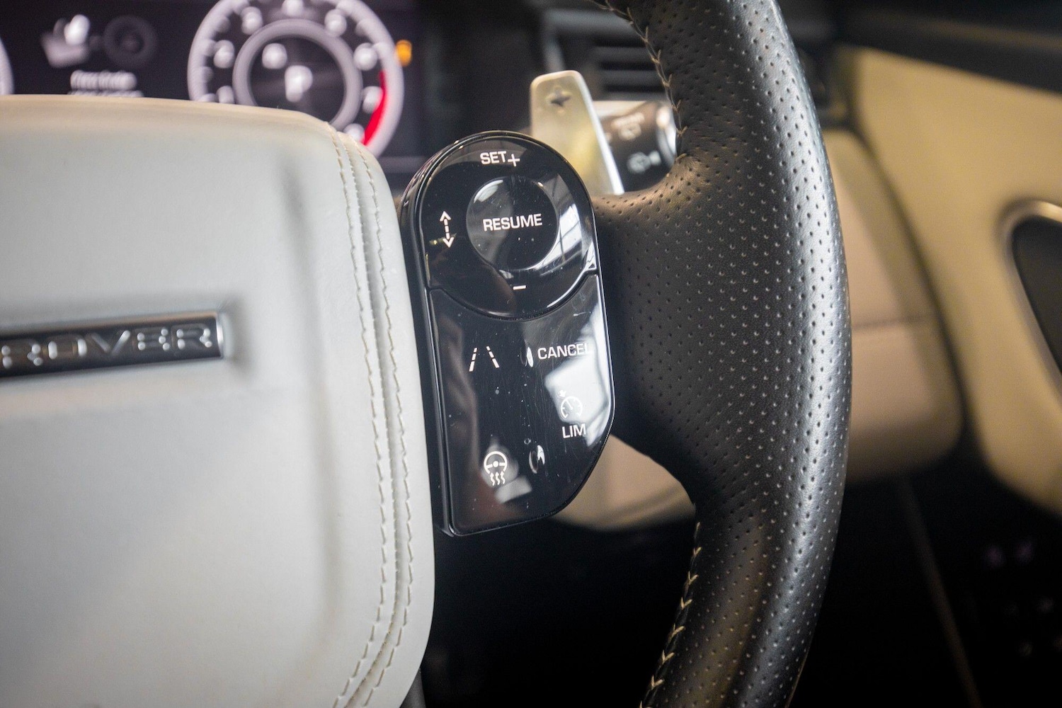 Used Land Rover Range Rover Velar for sale - 76825117: Photo 28