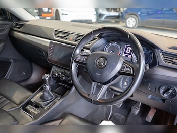 Used Skoda Superb 2018 for sale - 78737850: Photo