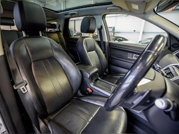 Used Land Rover Discovery Sport 2018 for sale - 76825019: Photo