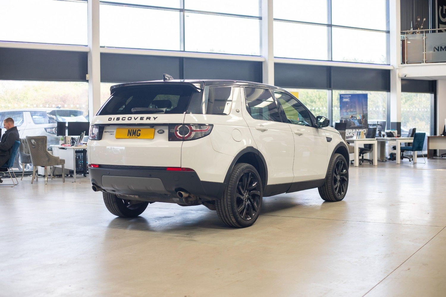 Used Land Rover Discovery Sport for sale - 76825019: Photo 4