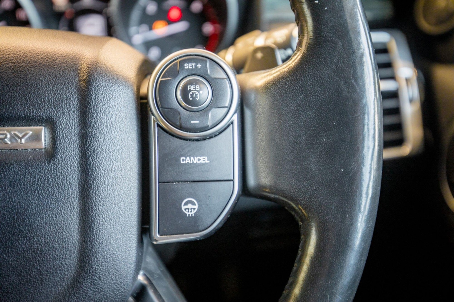 Used Land Rover Discovery 2017 for sale - 78116119: Photo 22