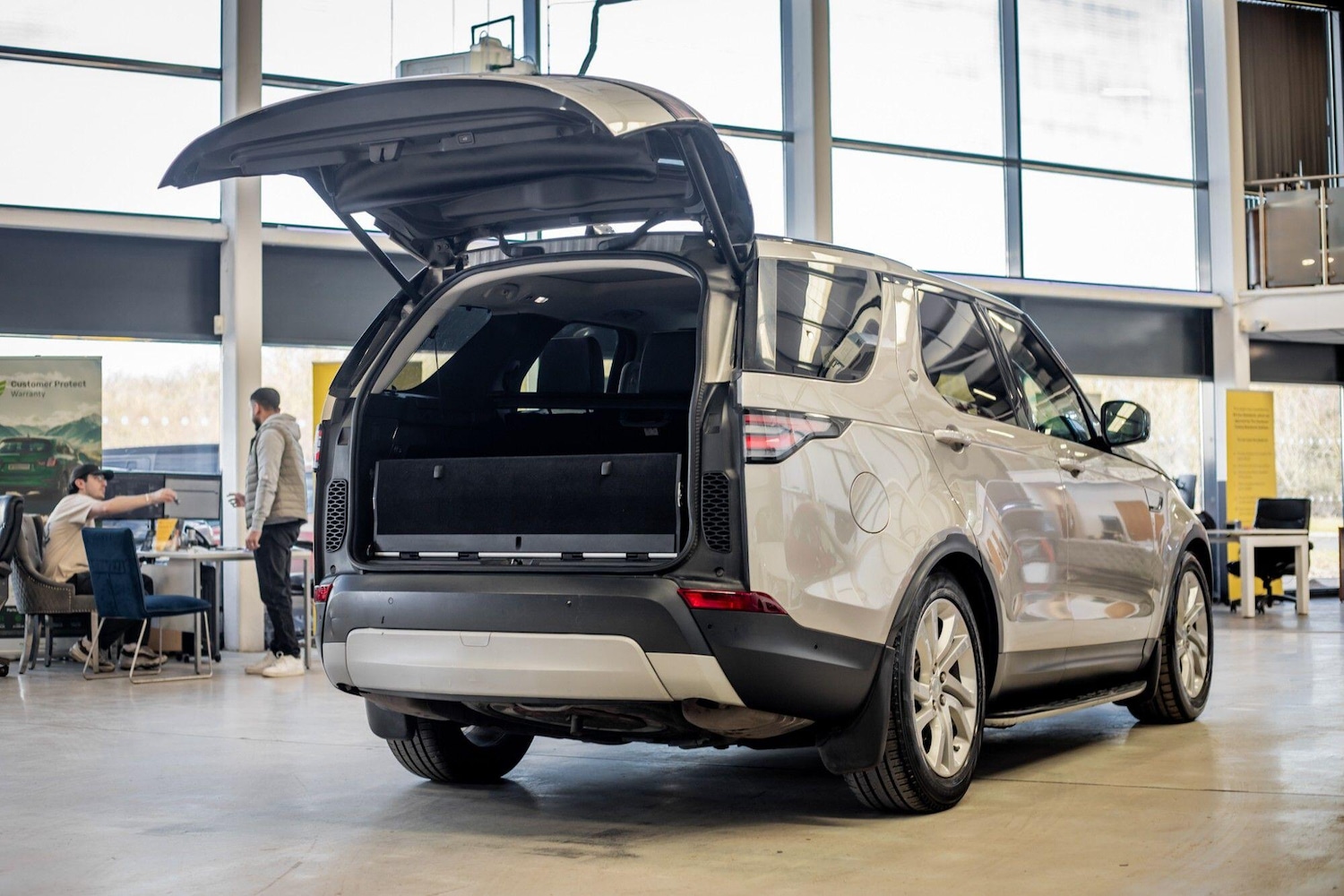 Used Land Rover Discovery 2017 for sale - 78116119: Photo 39