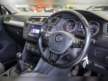 Used Volkswagen Tiguan 2017 for sale - 78204466: Photo