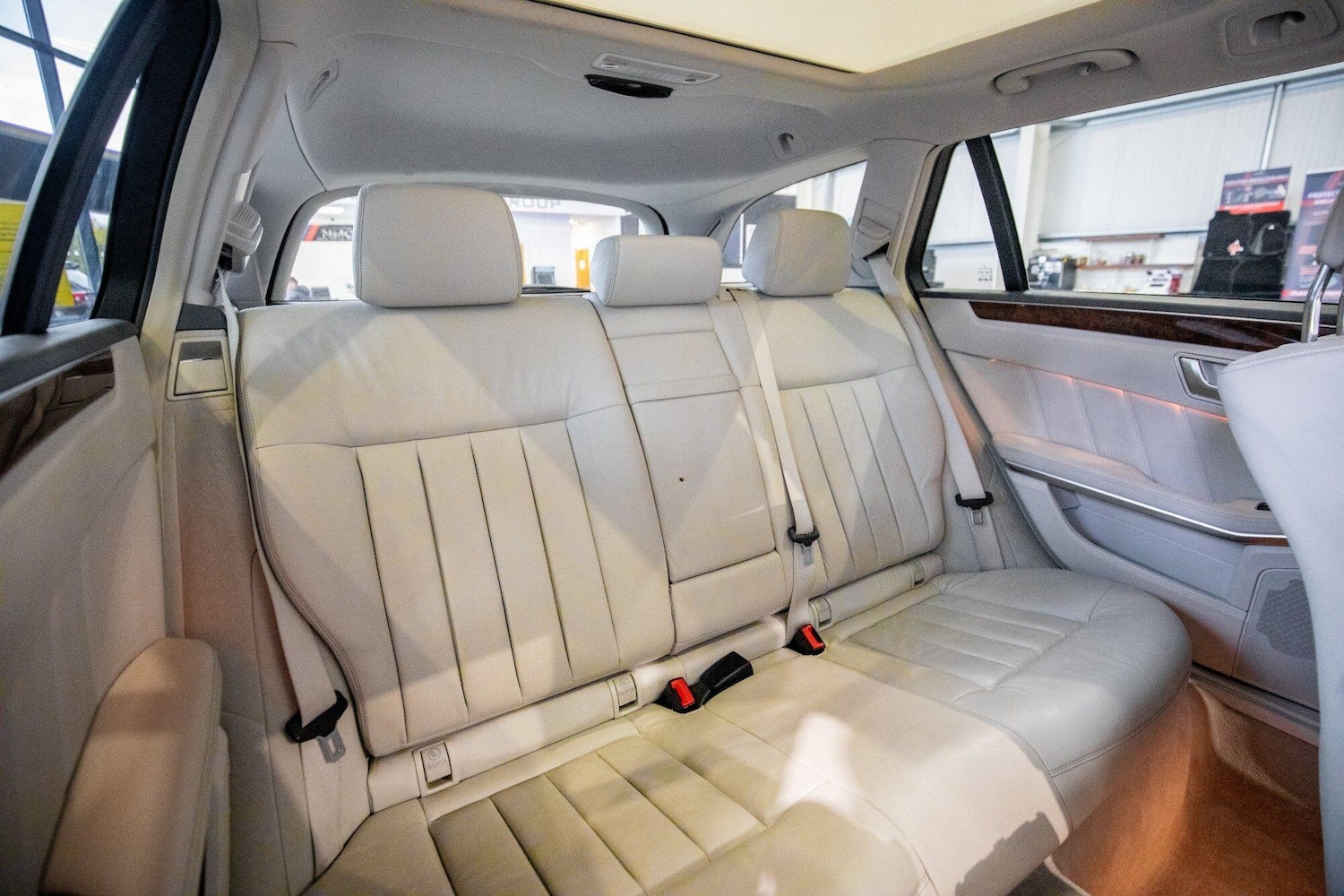 Used Mercedes-Benz E Class 2013 for sale - 76926121: Photo 15