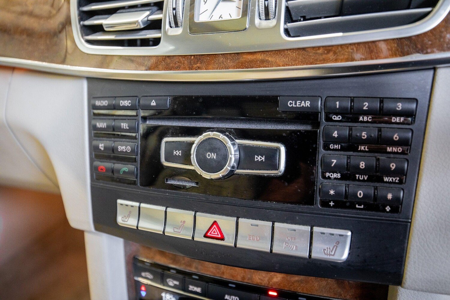 Used Mercedes-Benz E Class 2013 for sale - 76926121: Photo 27