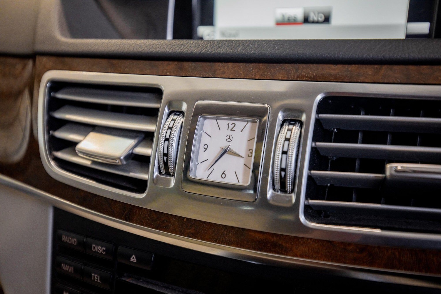 Used Mercedes-Benz E Class 2013 for sale - 76926121: Photo 29