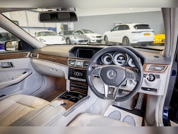 Used Mercedes-Benz E Class 2013 for sale - 76926121: Photo