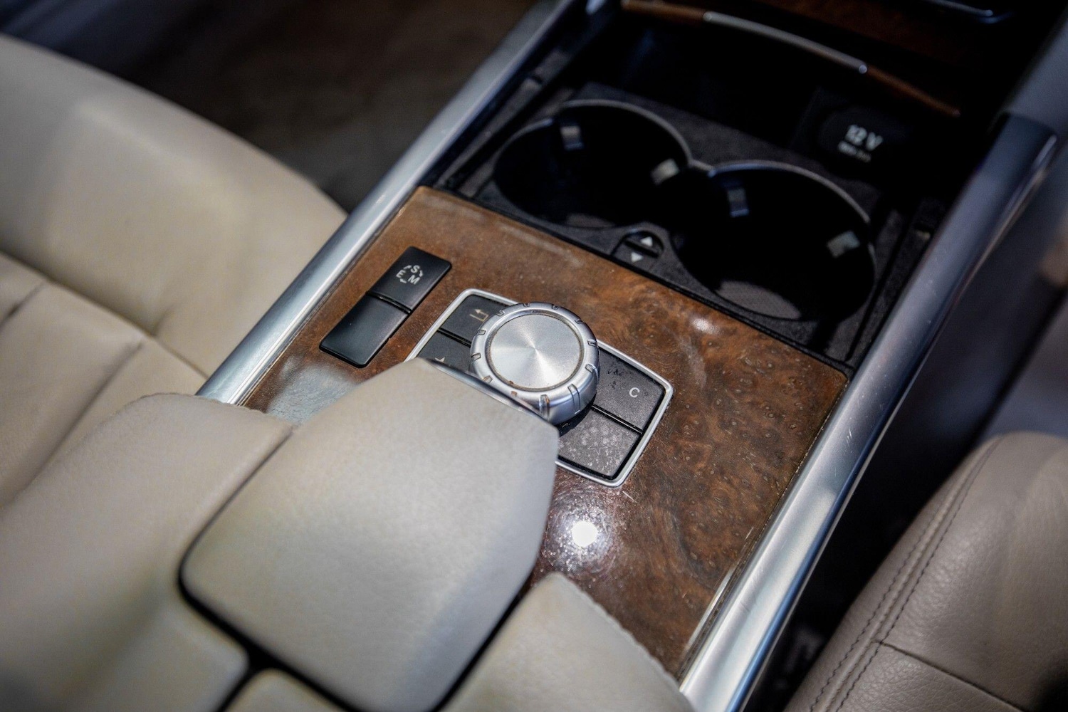 Used Mercedes-Benz E Class 2013 for sale - 76926121: Photo 34