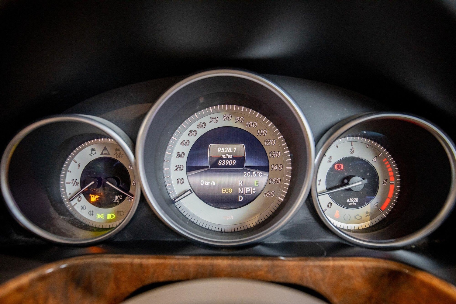 Used Mercedes-Benz E Class 2013 for sale - 76926121: Photo 38