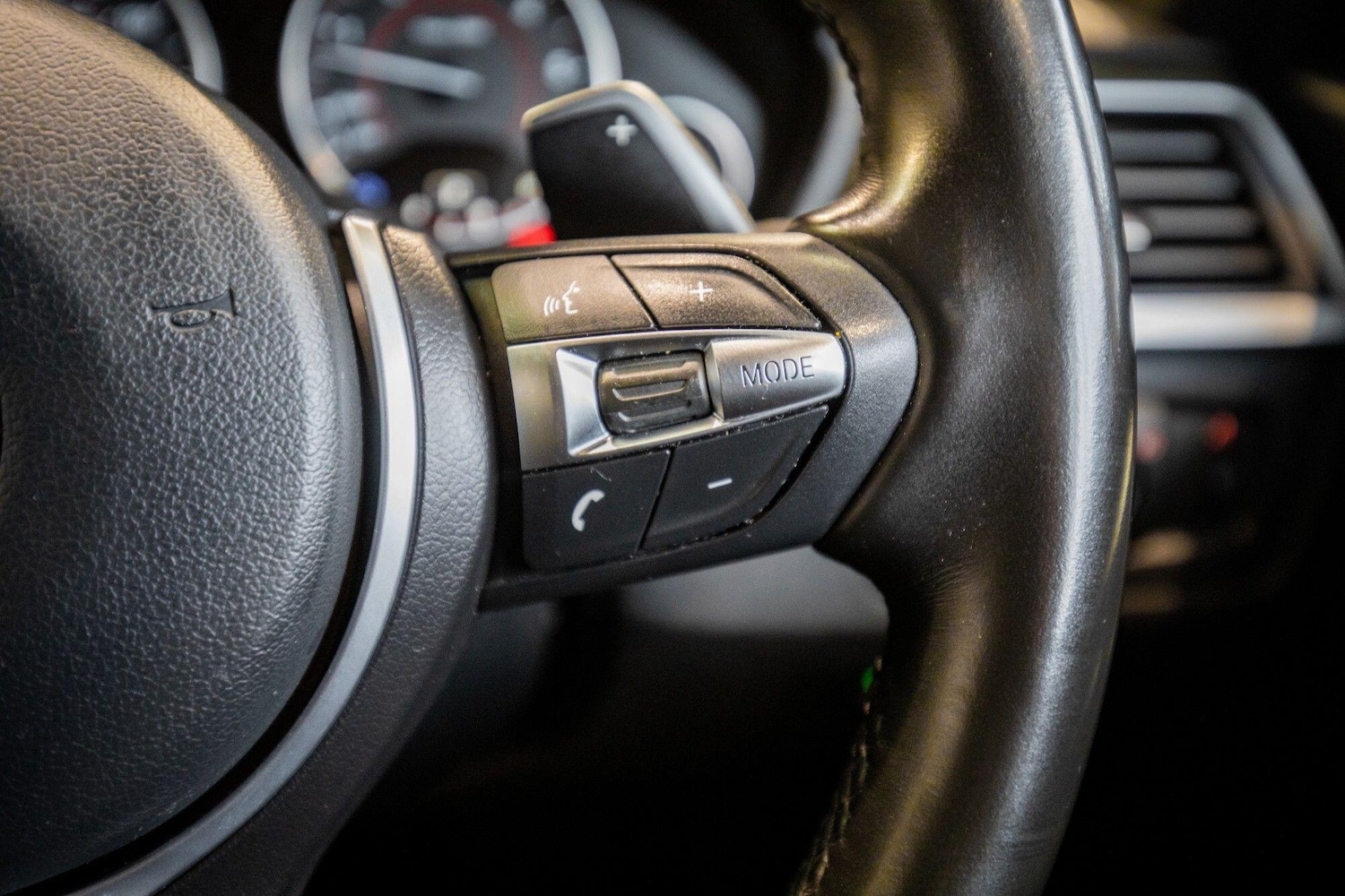 Used BMW 3 Series 2017 for sale - 77671925: Photo 17