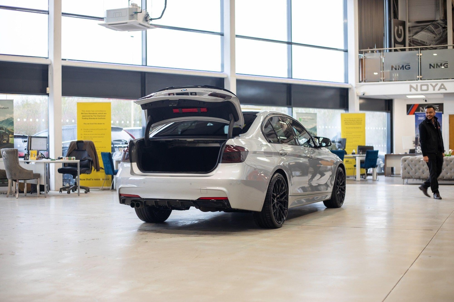 Used BMW 3 Series 2017 for sale - 77671925: Photo 34