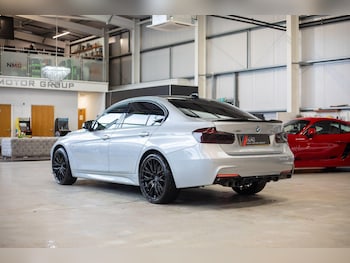 Used BMW 3 Series 2017 for sale - 77671925: Photo