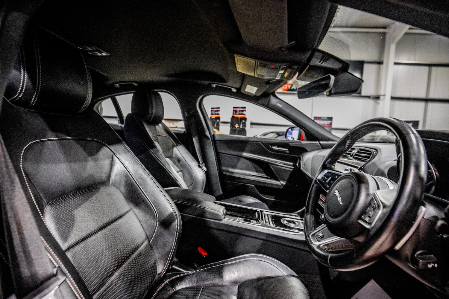 Used Jaguar XE 2019 for sale - 77565172: Photo 16