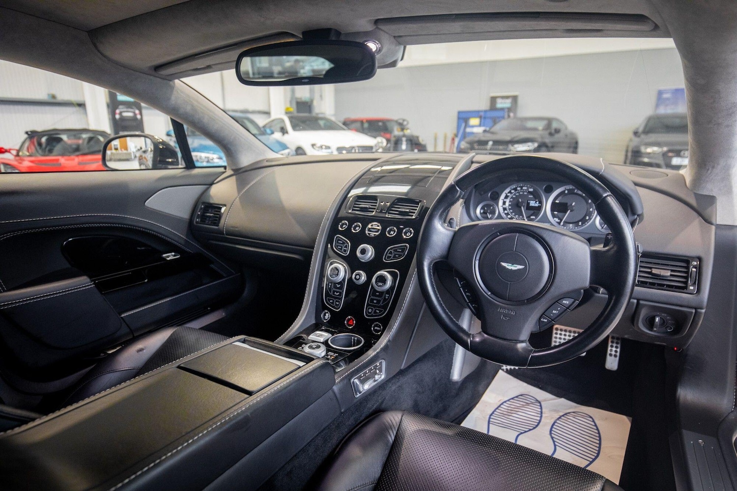 Used Aston Martin Rapide for sale - 76824618: Photo 2