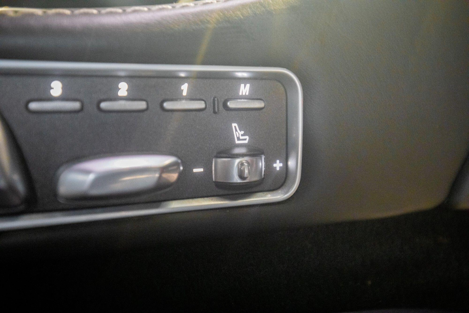 Used Aston Martin Rapide for sale - 76824618: Photo 23