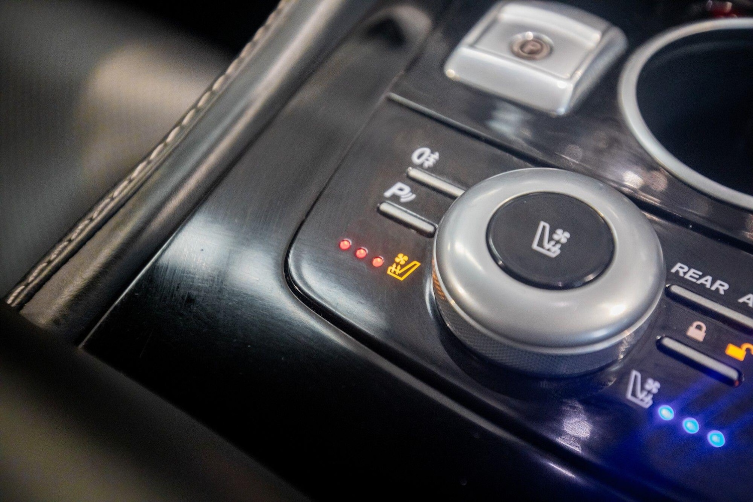 Used Aston Martin Rapide for sale - 76824618: Photo 46