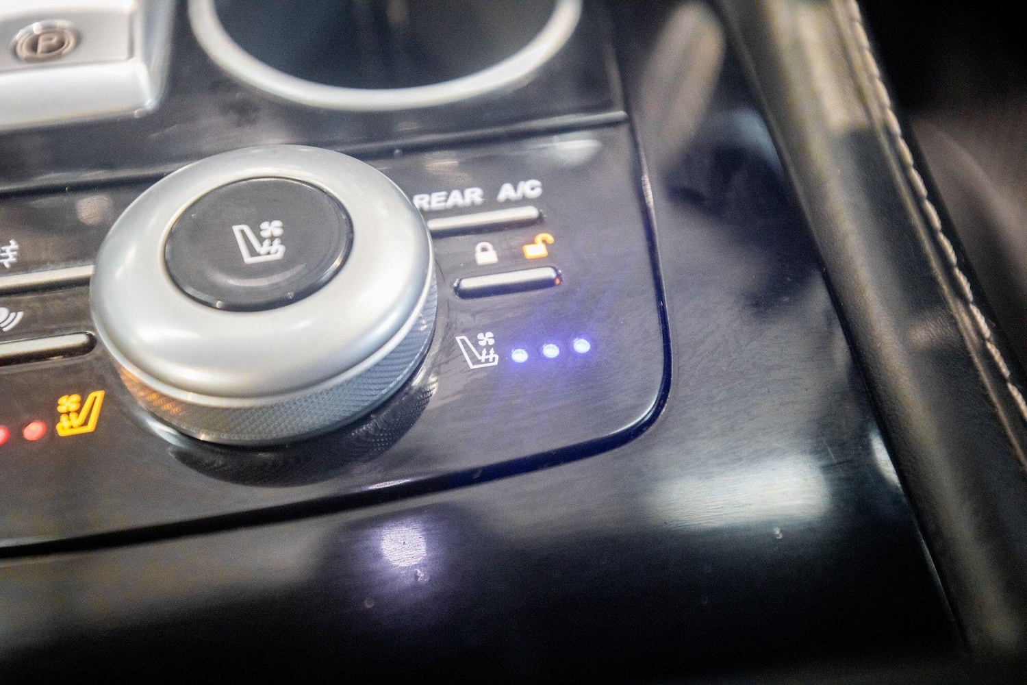 Used Aston Martin Rapide for sale - 76824618: Photo 47