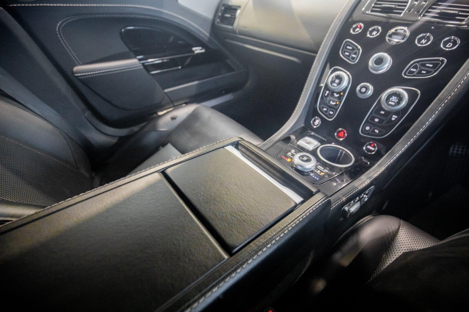 Used Aston Martin Rapide for sale - 76824618: Photo 49