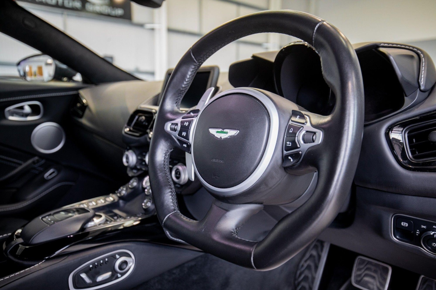 Used Land Rover Defender 2023 for sale - 76823695: Photo 15