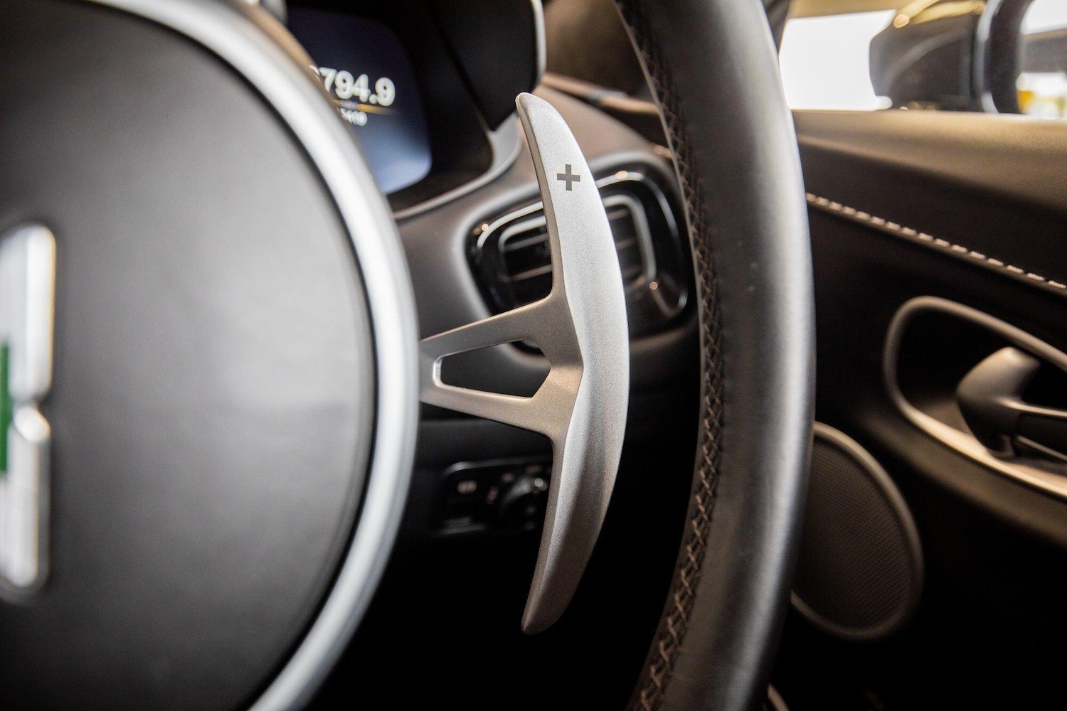 Used Land Rover Defender 2023 for sale - 76823695: Photo 23