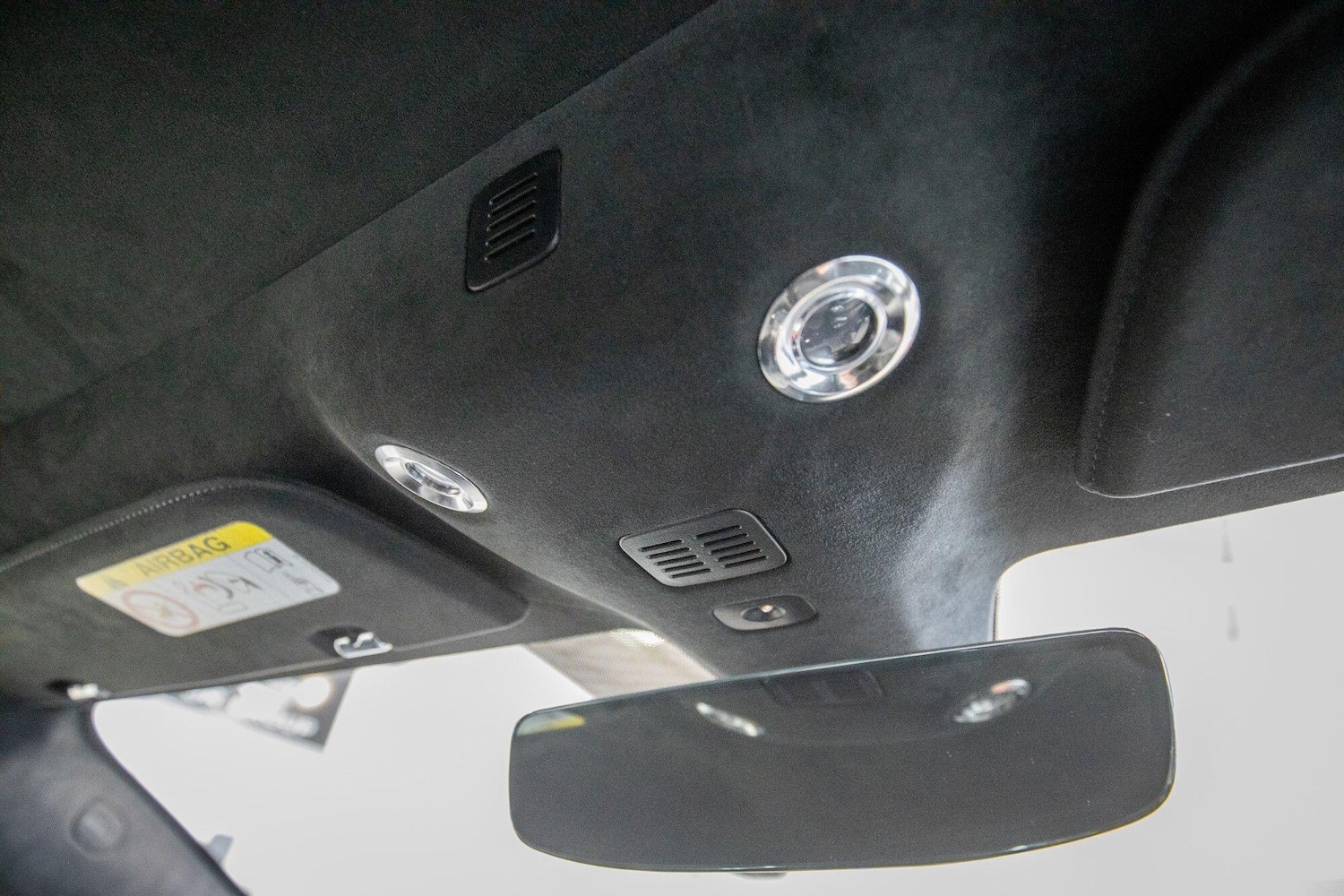 Used Land Rover Defender 2023 for sale - 76823695: Photo 37