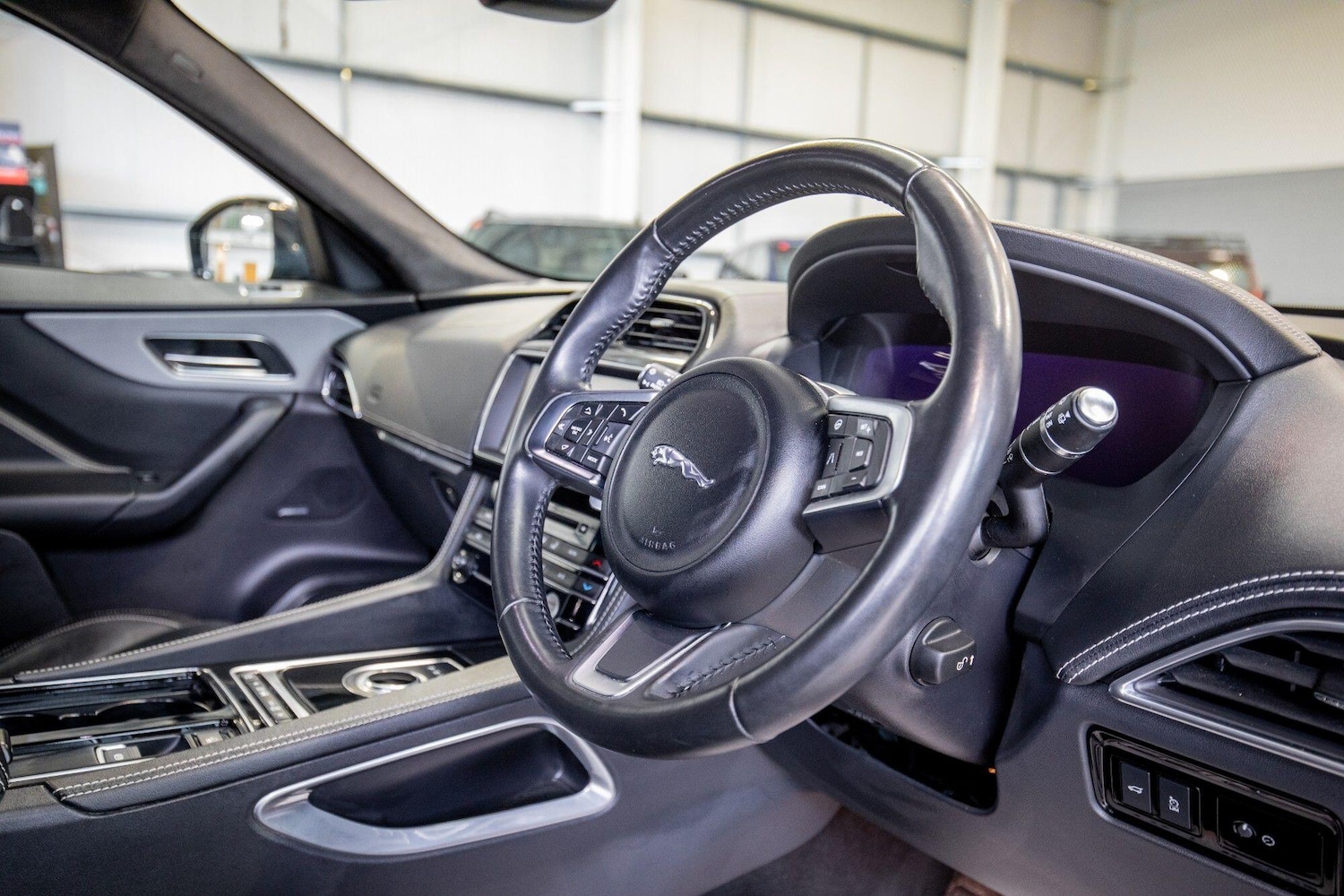 Used Jaguar F-Pace 2020 for sale - 77611842: Photo 18